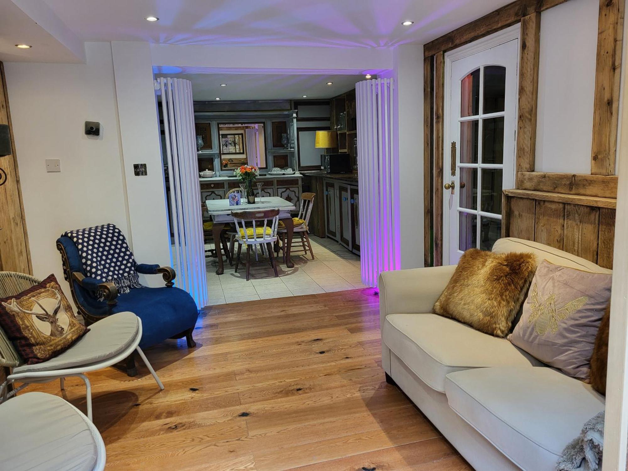 Seaside Hideaway St Leonards Apartment เฮสติงส์ ภายนอก รูปภาพ