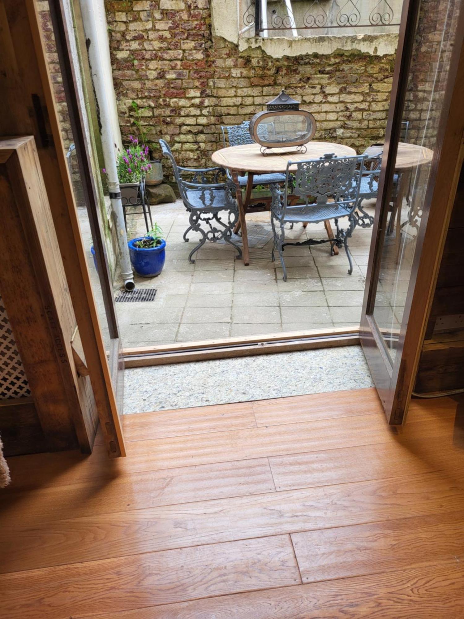 Seaside Hideaway St Leonards Apartment เฮสติงส์ ภายนอก รูปภาพ