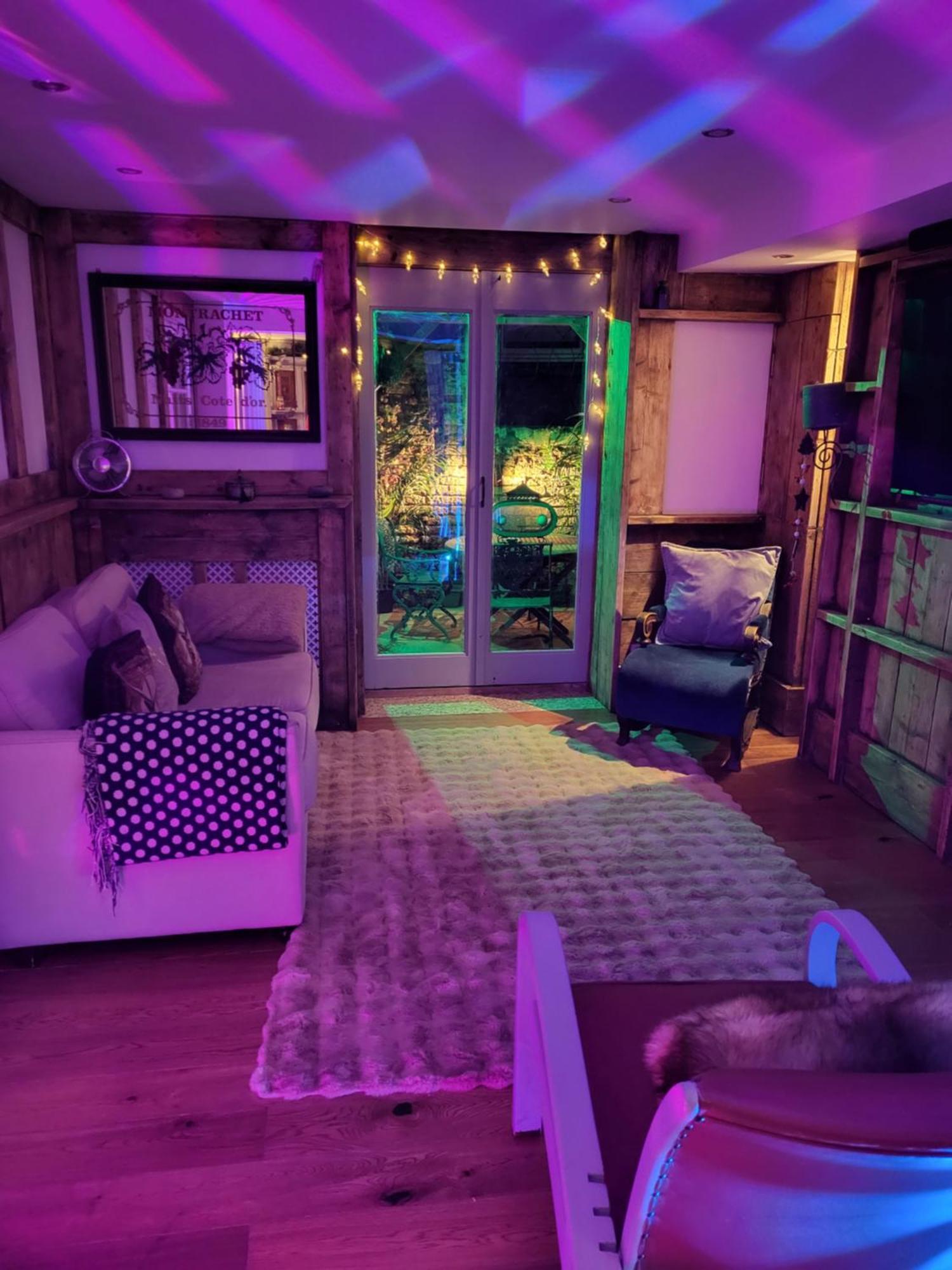 Seaside Hideaway St Leonards Apartment เฮสติงส์ ภายนอก รูปภาพ